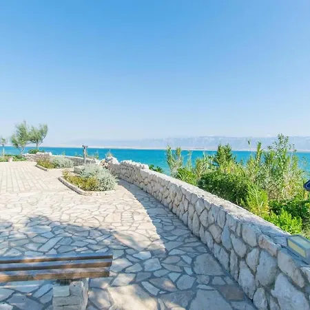 Apartment Oasis 300 Meters From The - By Ta Leut Agency