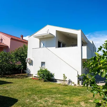 Apartment Oasis 300 Meters From The - By Ta Leut Agency