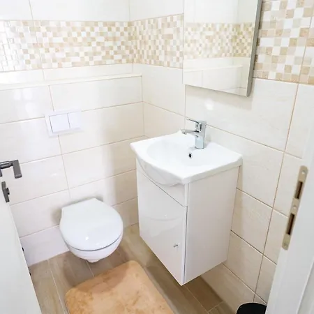 Oasis 300 Meters From The - By Ta Leut Agency Privlaka (Zadar)