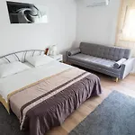 Oasis 300 Meters From The - By Ta Leut Agency Apartment *